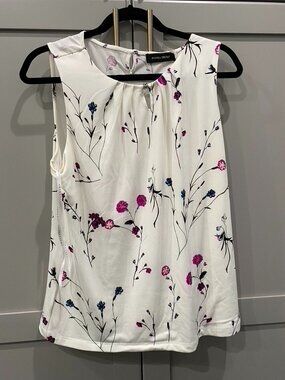 Ivanka Trump sleeveless top